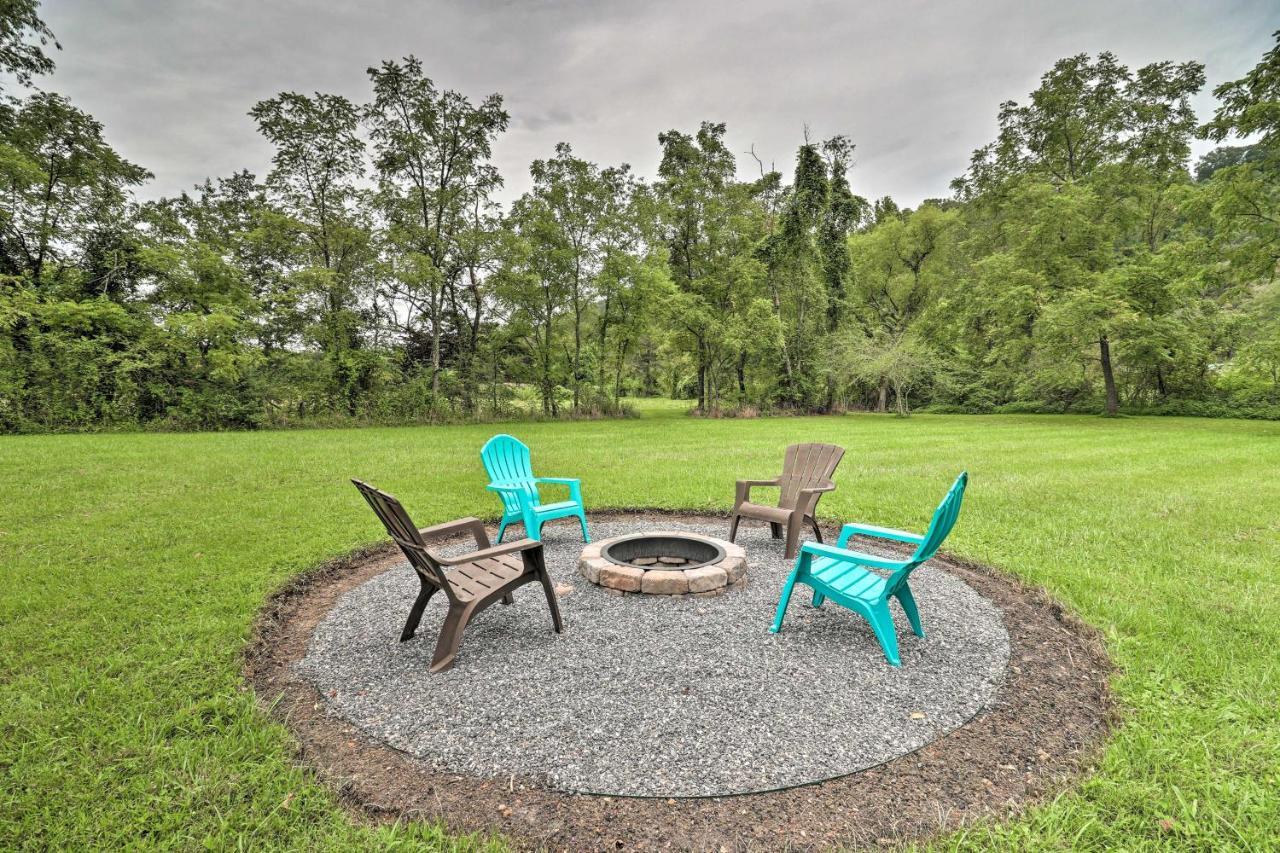 Hendersonville Home With Fire Pit 5 Mi To Downtown! Екстериор снимка