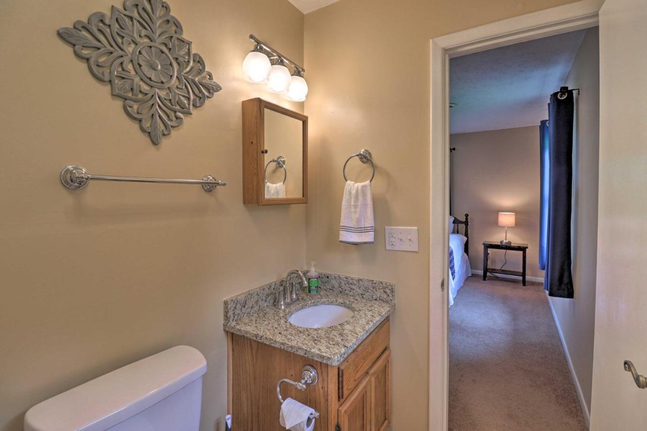 Hendersonville Home With Fire Pit 5 Mi To Downtown! Екстериор снимка